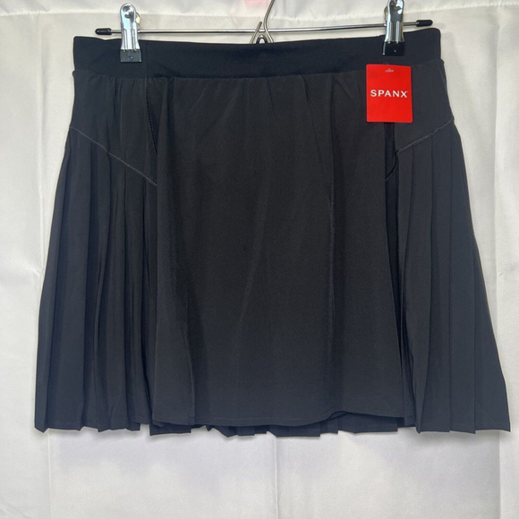 SPANX The Get Moving Pleated Black Skort Skirt Women Size Large Booty Boost - Picture 4 of 12